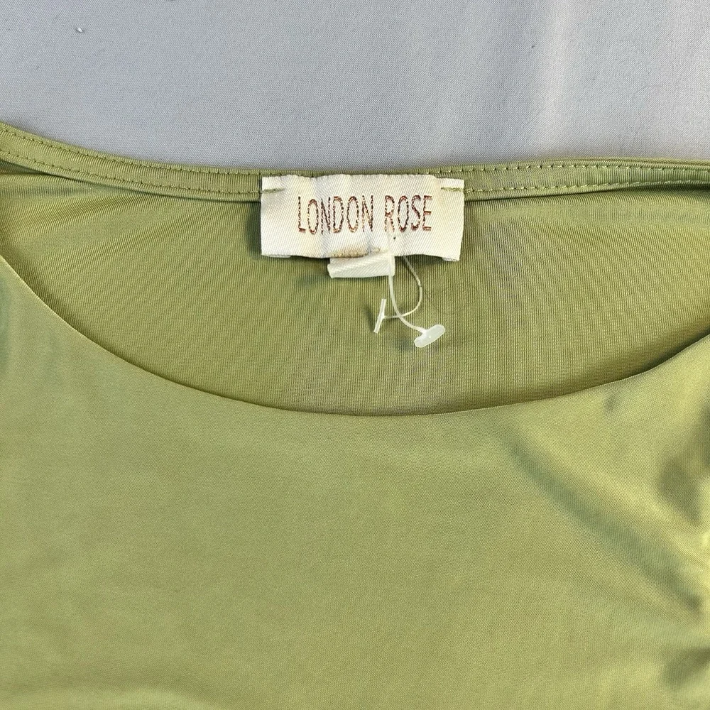 London Rose L Pistachio‎ Long Sleeve Shoulder Cut Top